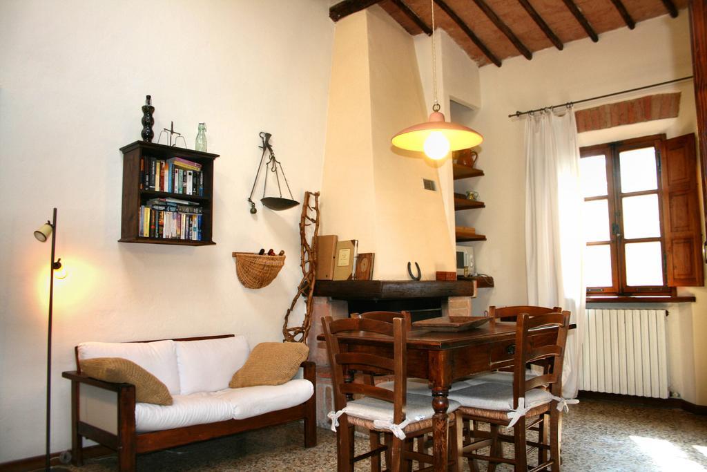 Agriturismo Poggio Salvi Sovicille Rom bilde